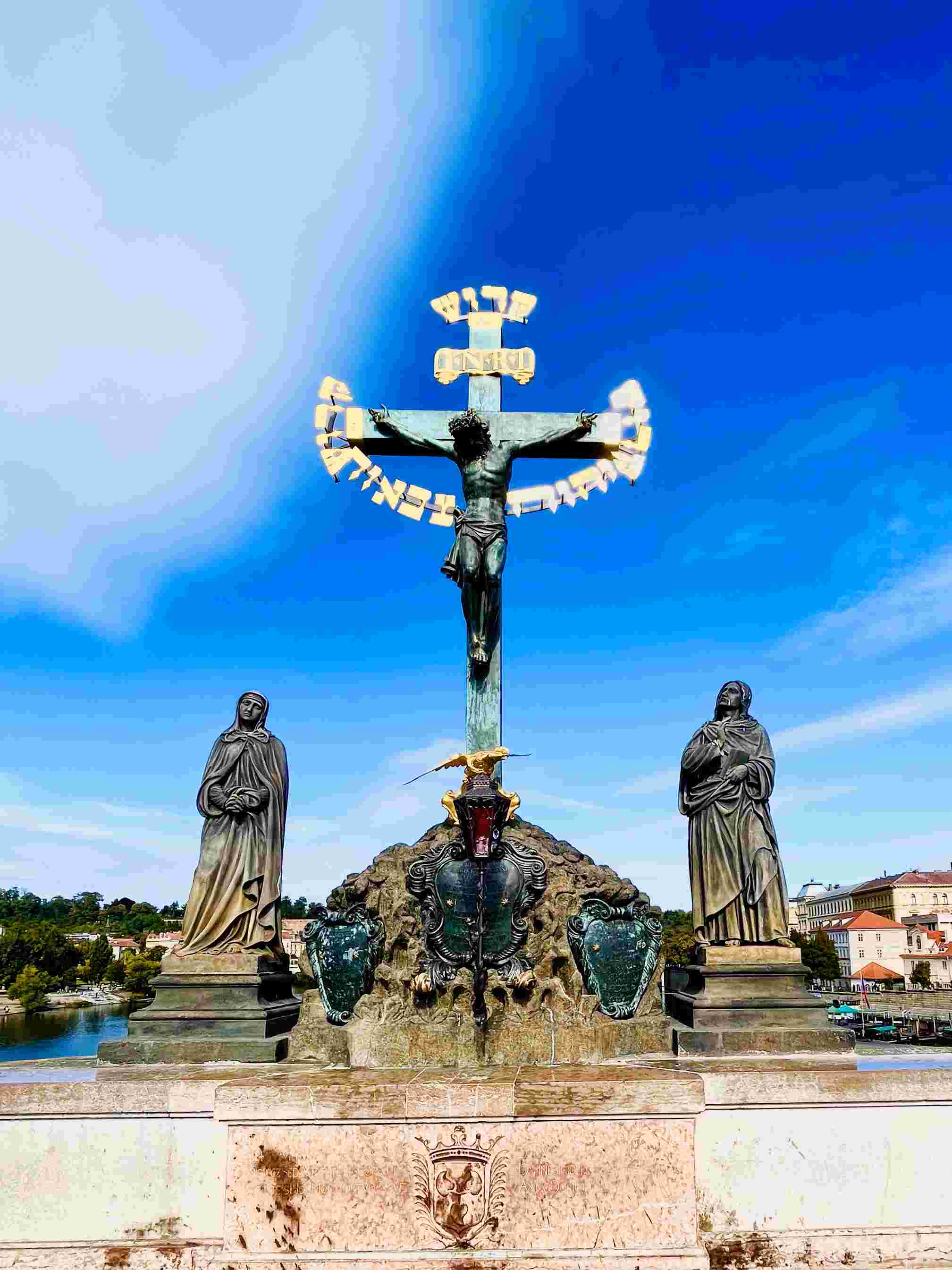 How Many Days in Prague: Statues on the Bridge